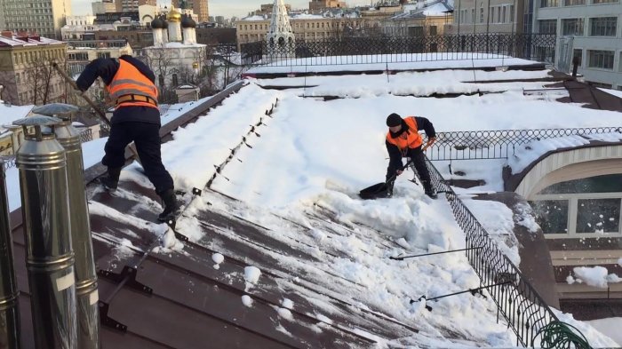 Сплошная очистка крыши в Курске - Эверест 46
